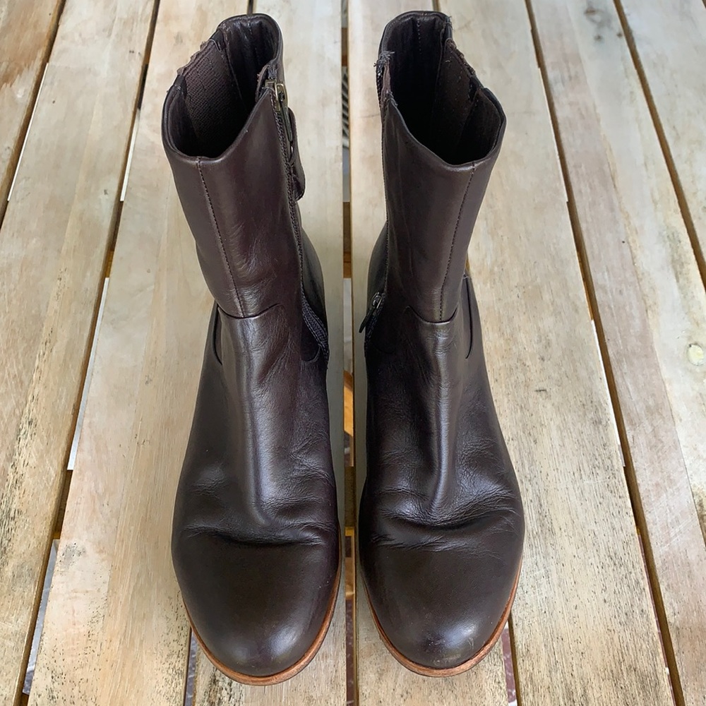 Brown Leather Ugg Boots with Side Buckle